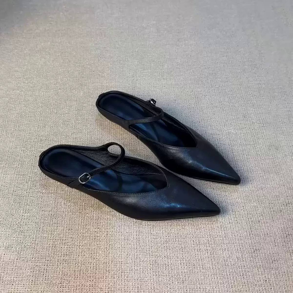 Leah | Pointed Toe Strap Mule Flats
