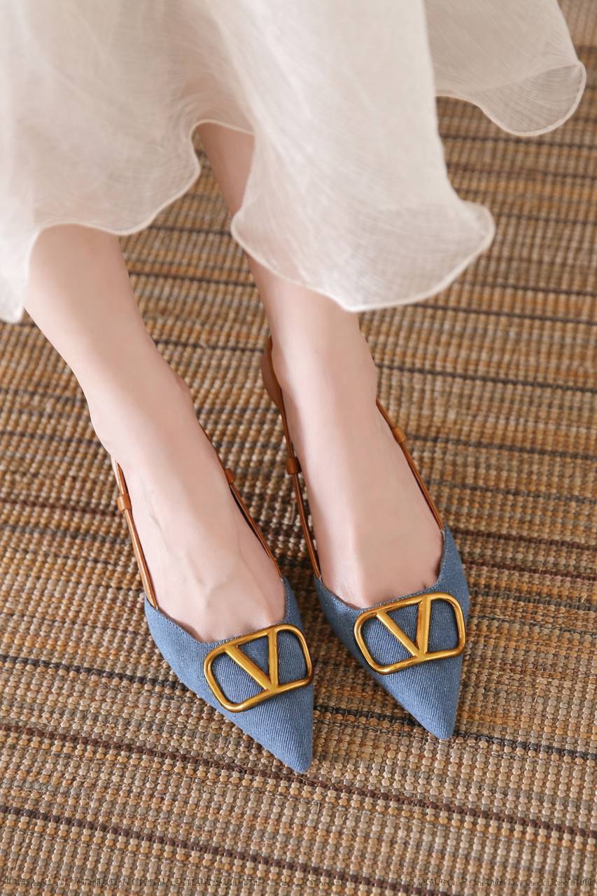 Brielle | Chic Pointed Slingback Heels with Gold Buckle